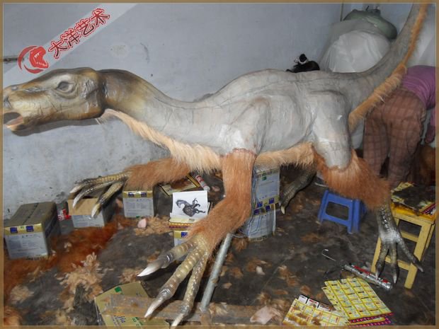 仿真恐龍制作現(xiàn)場-恐龍羽毛制作現(xiàn)場