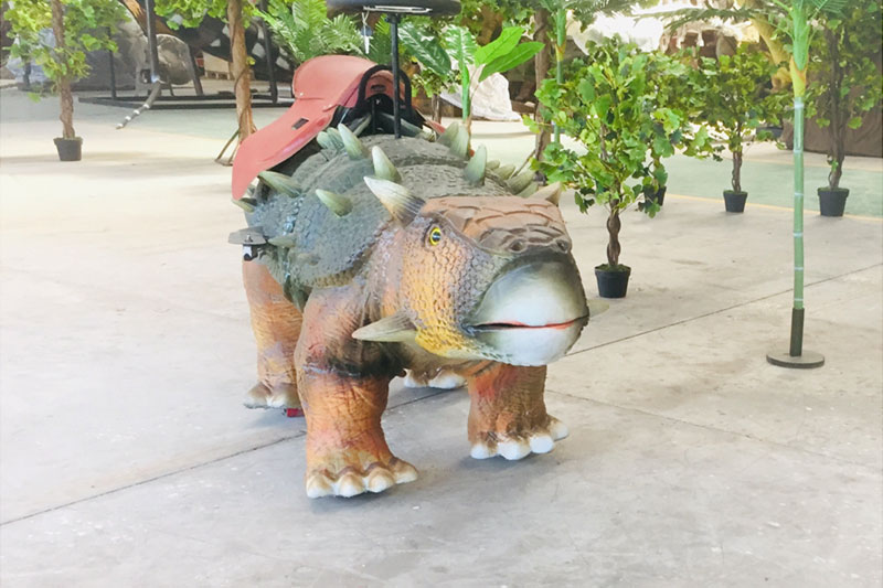 游樂(lè)場(chǎng)投幣**-車仿真恐龍電瓶車-兒童跑跑車