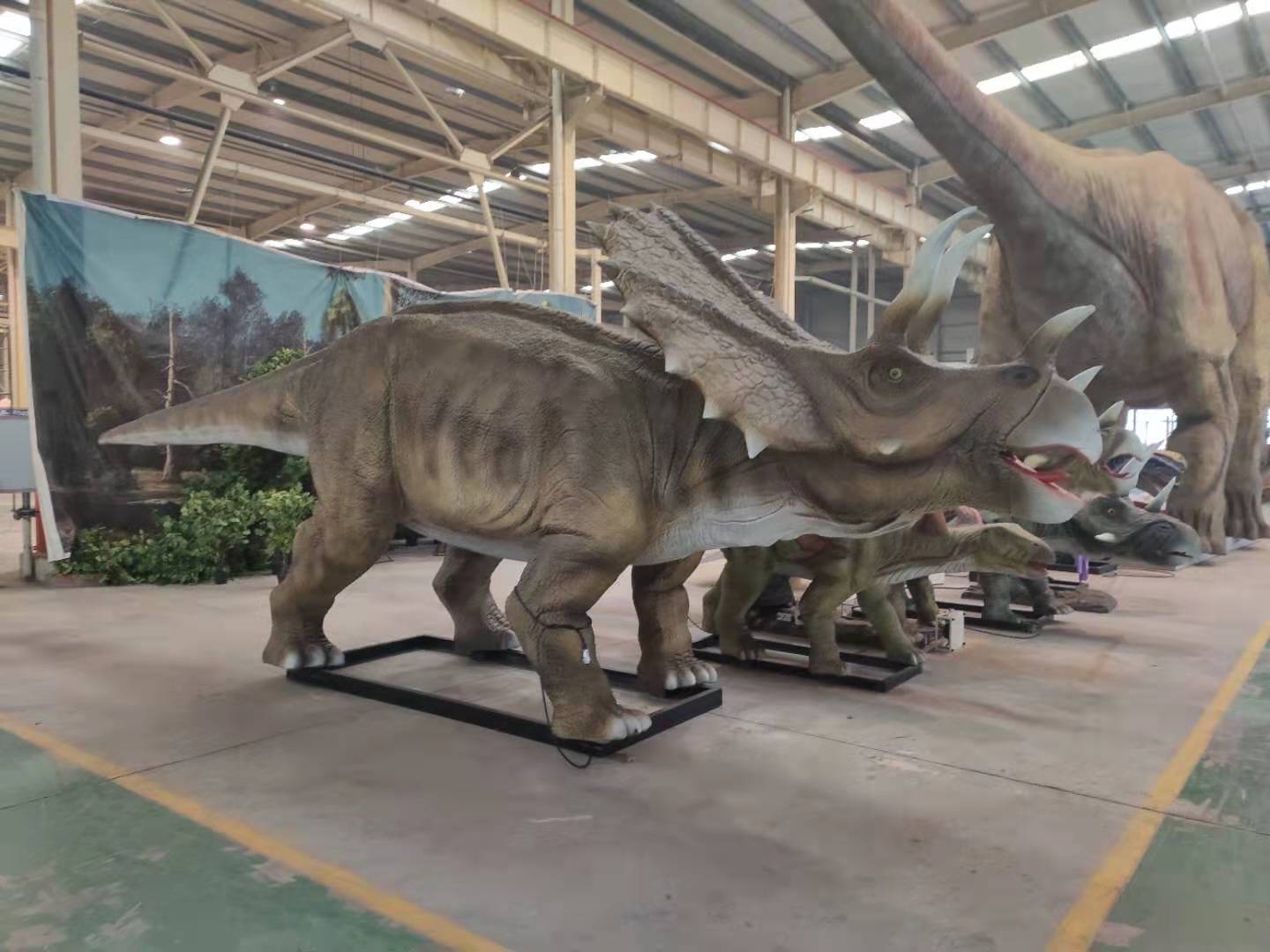 年底清倉(cāng)大優(yōu)惠，看上哪個(gè)恐龍就帶走吧！