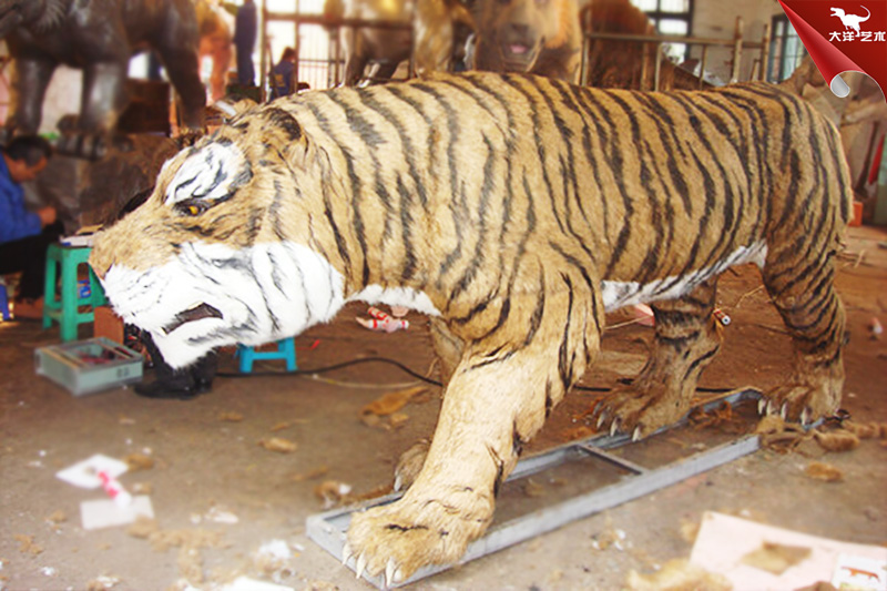 仿真老虎，景區(qū)動(dòng)物園仿真老虎模型