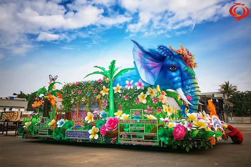 國(guó)慶巡游彩車，節(jié)日巡游彩車